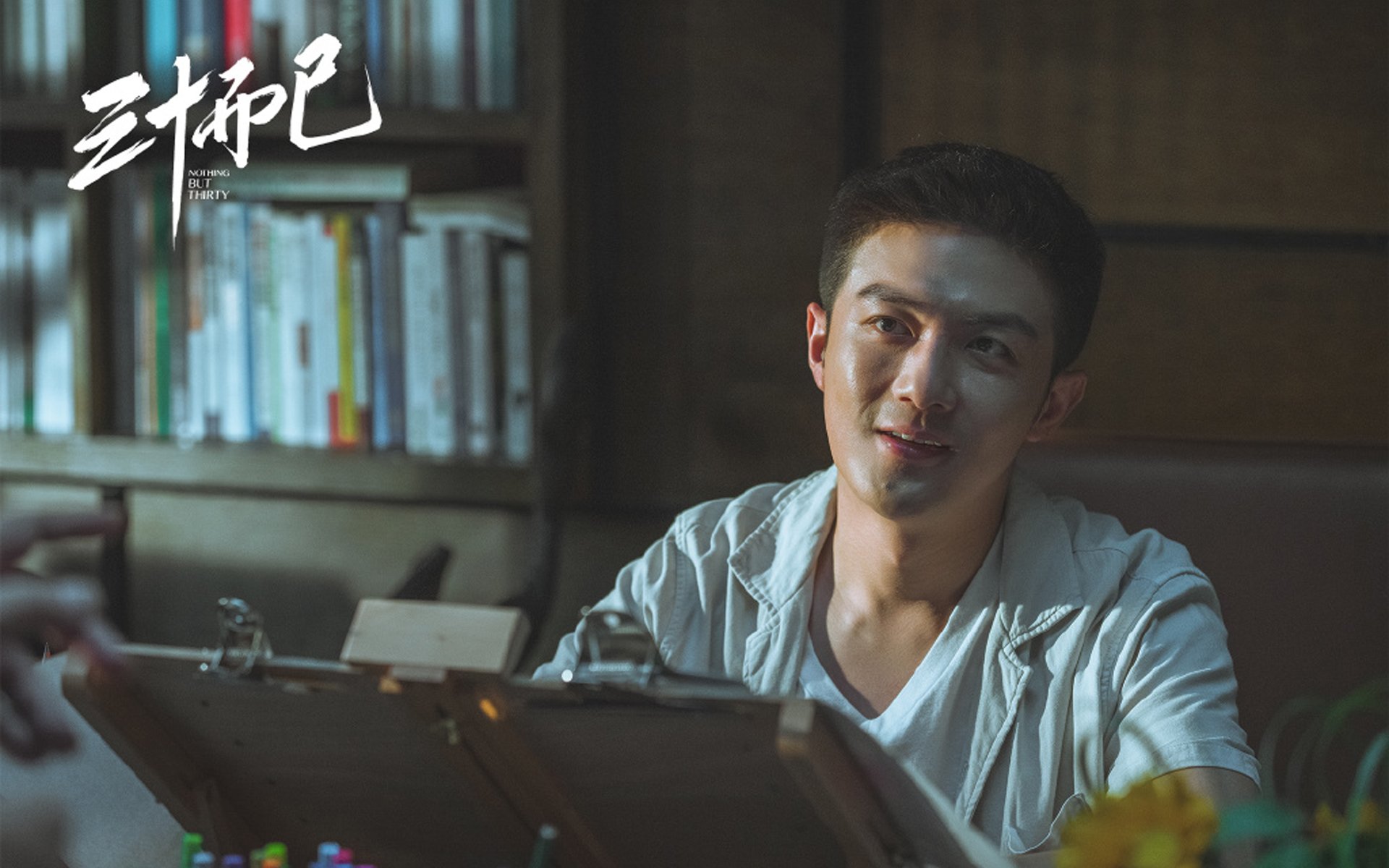 迈凯伦轻取红牛二队，塞恩斯绝对优势下的关键制胜，战术与意志的完美结合