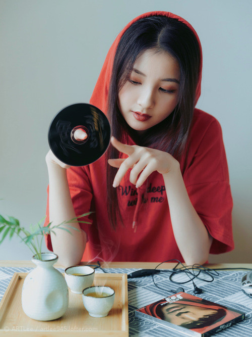 跨界狂想曲，F1揭幕战夜，C罗一球定乾坤，速度与激情共燃